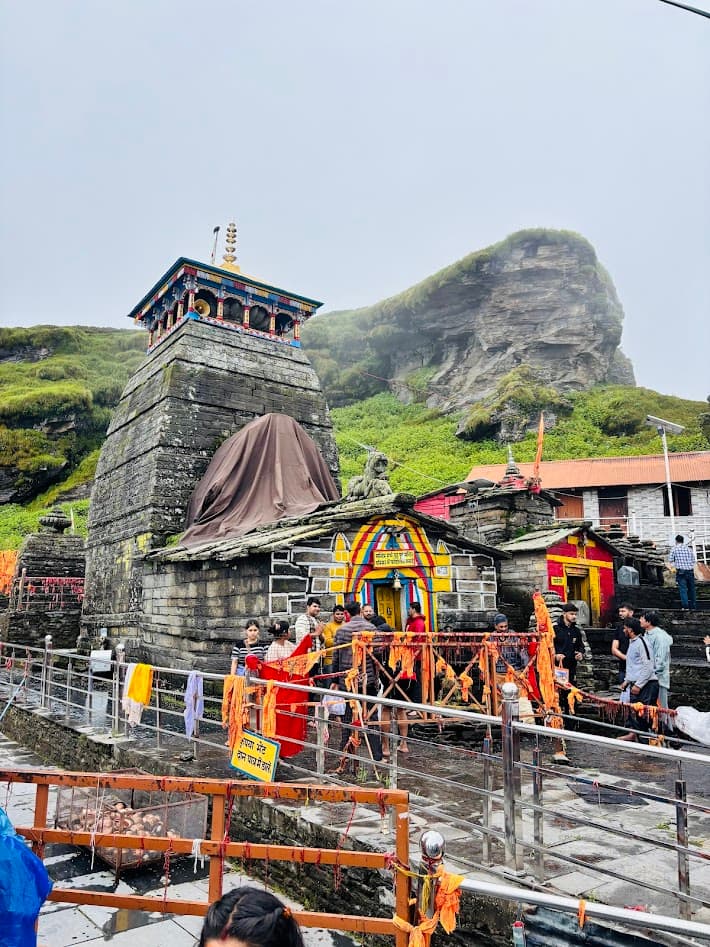 Chopta Chandrashila trek package